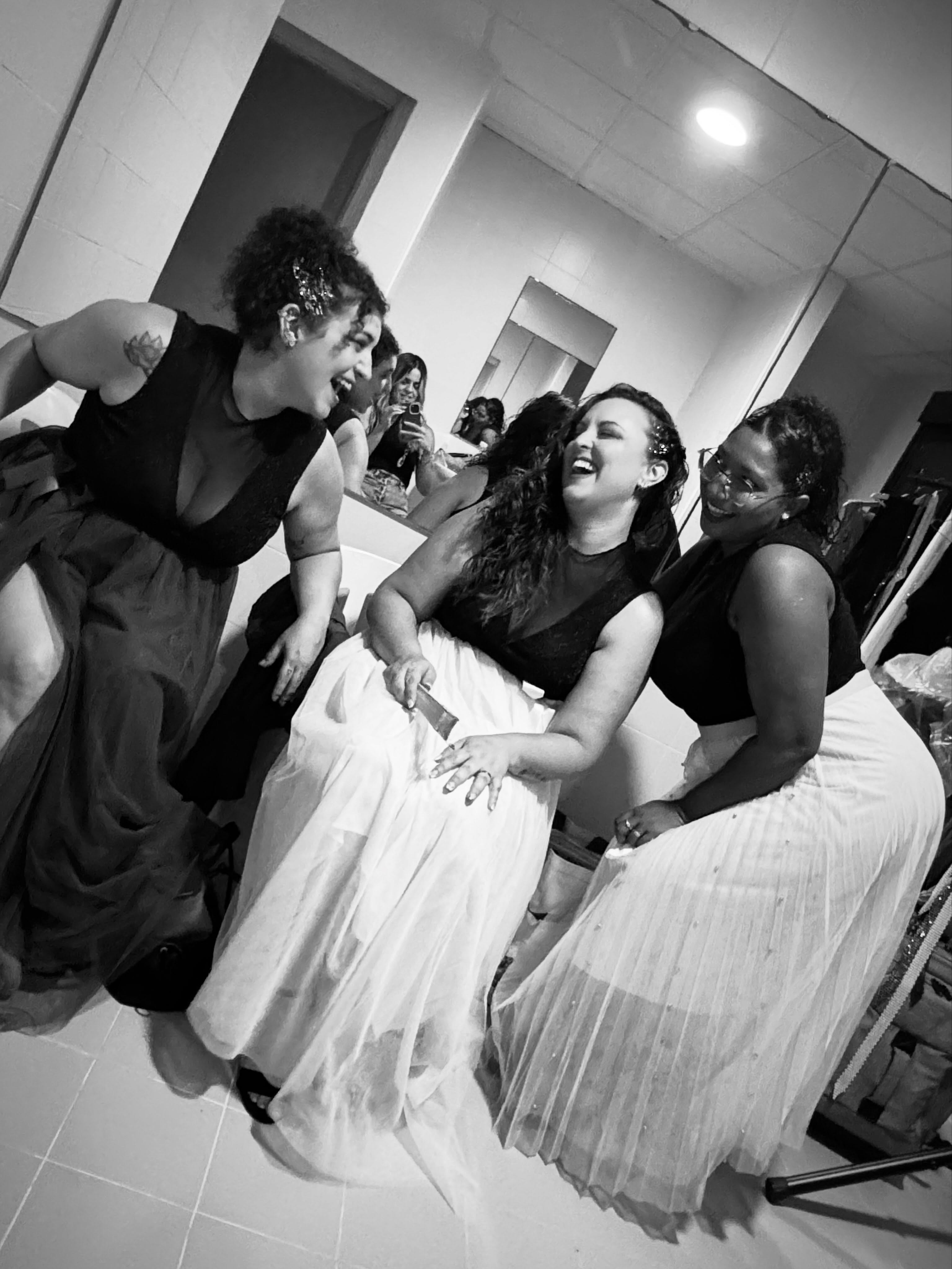 Divas y Divinas